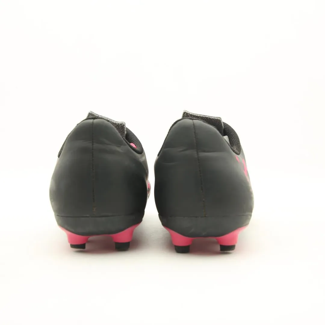 PUMA SOCCER CLEATS