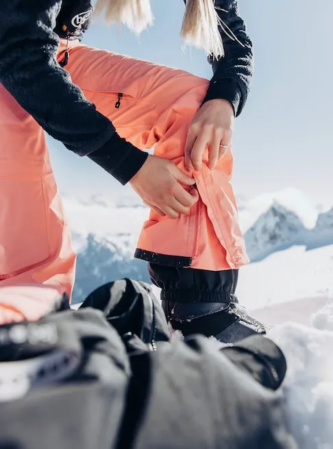 Women's [ak] Summit Gore‑Tex Insulated 2L Snowboard Pants